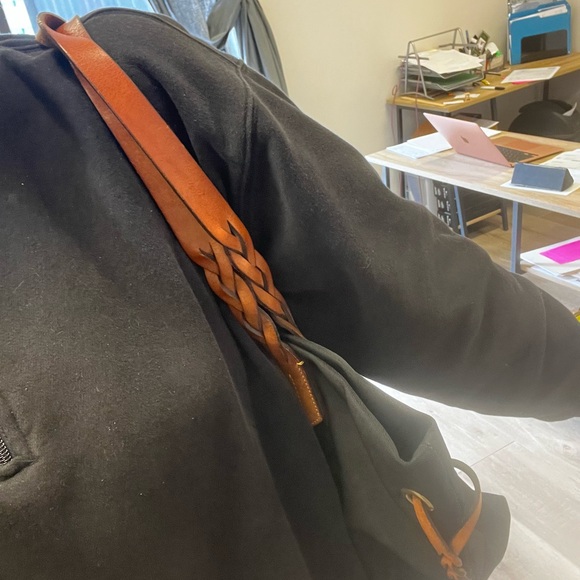 Dooney & Bourke blk tote - Picture 12 of 15